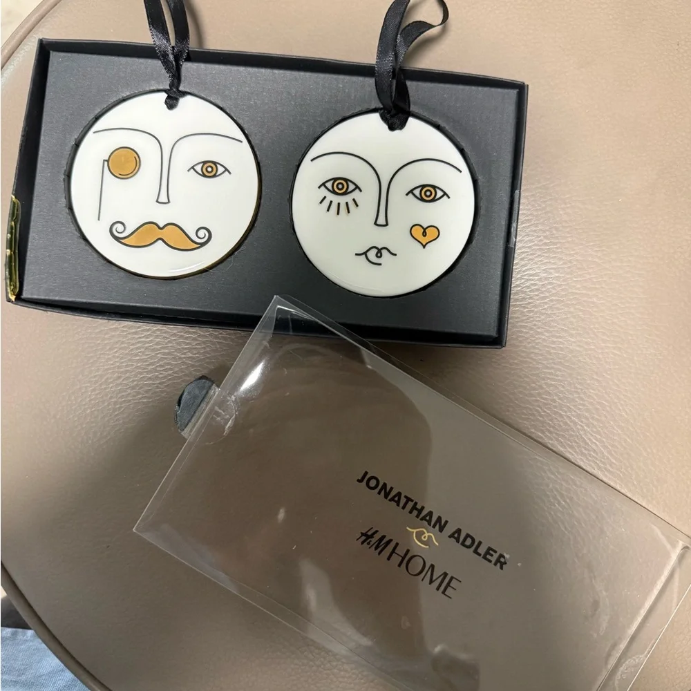 Jonathan Adler home - decorative man/woman faces (reversible)